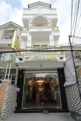 Ves - Pa Luxury Hotel