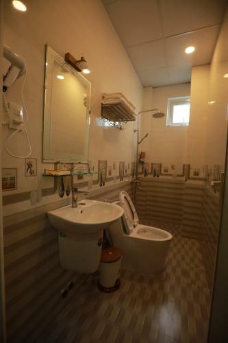 Ves - Pa Luxury Hotel