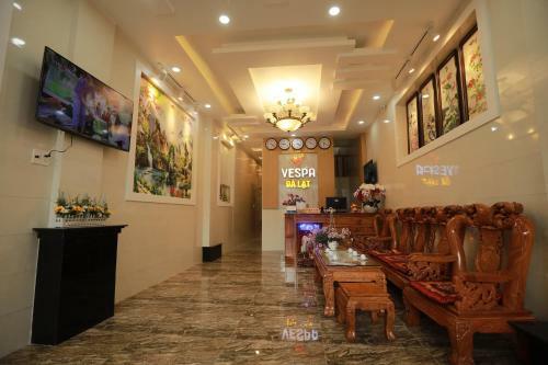 Ves - Pa Luxury Hotel