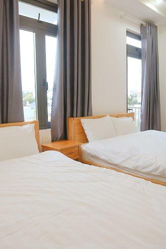 ??ng Ti?n Hotel ?� L?t