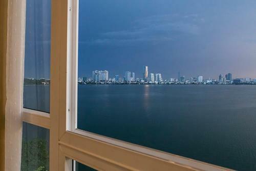 Hanoi Home 2 - Lake View Apartment