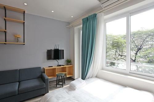 Hanoi Home 2 - Lake View Apartment