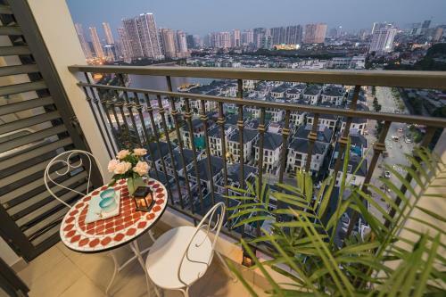 Bom Homes- Vinhomes Greenbay- Service Apartment