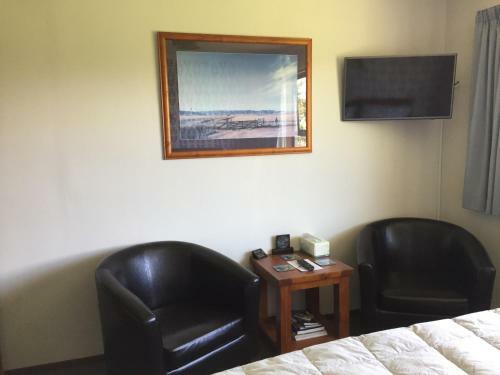 Ron And Tony's Bed & Breakfast