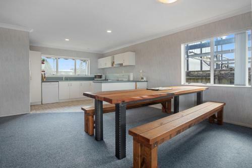 Beach Daze Bach - Waihi Beach Holiday Home