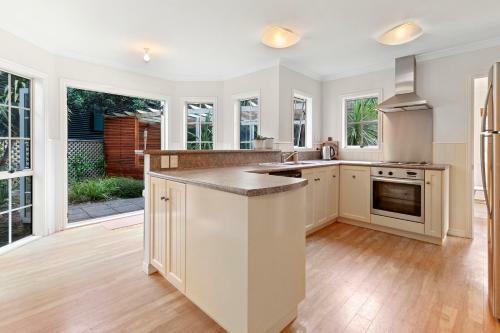 The Manor - Bowentown Holiday Home