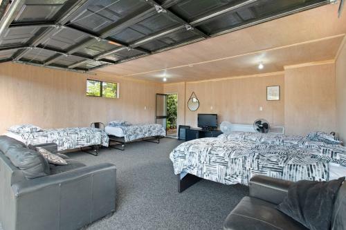 Fun Time On Dillon - Waihi Beach Holiday Home