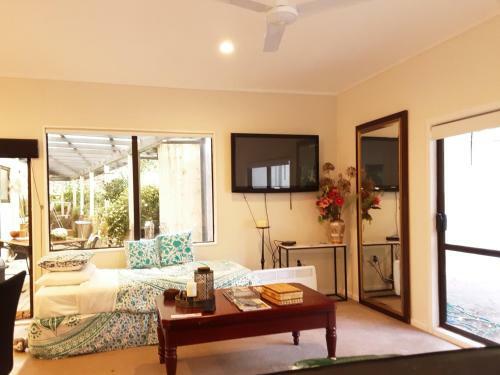 Hostal Madhuban - Waterfront In Whangaroa