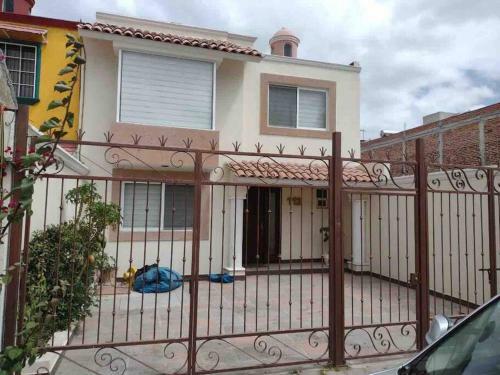 Apartamento Linda Casa Para 12 En Quer�taro