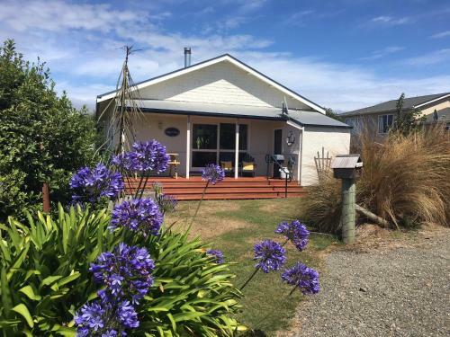 Pipi Point Beach House