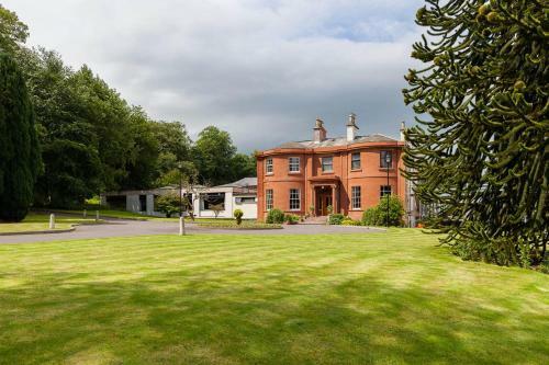 Hostal Woodland House Hotel
