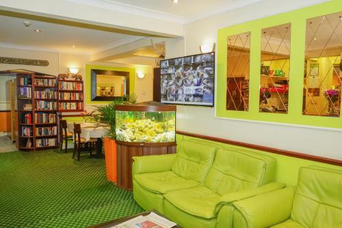 Hotel Heathrow Palace
