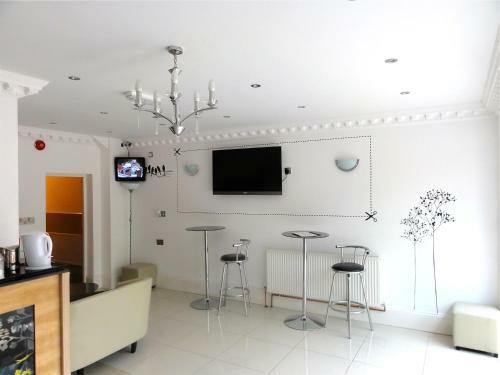 Hostal Skylark Guest House