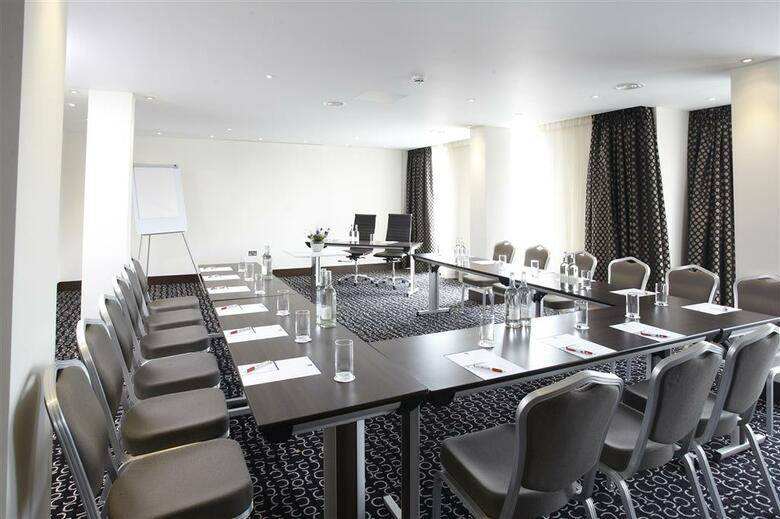 Hotel Park Grand London Heathrow