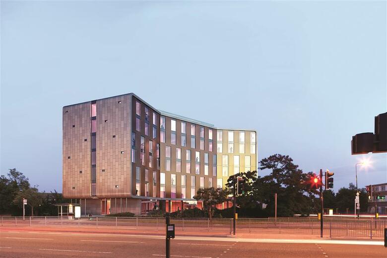 Hotel Park Grand London Heathrow