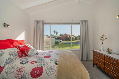 Hosts On The Coast Leisure On Lee