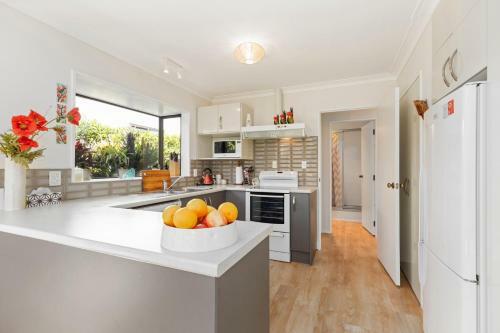 Valley Vacay - Mt Maunganui Holiday Home