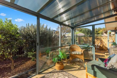 Valley Vacay - Mt Maunganui Holiday Home