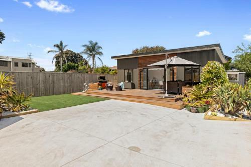 The Beach Base - Mount Maunganui Holiday Home