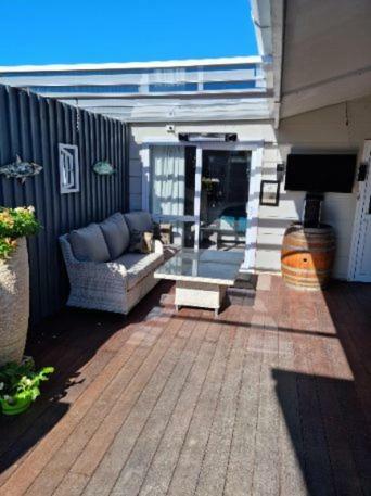 Bed & Breakfast Bnb On Carvell