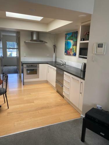 Apartamento Oxleys One Bedroom Harbour Views
