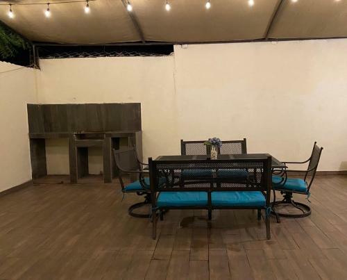 Confortable Casa Con Patio Grande 49m2