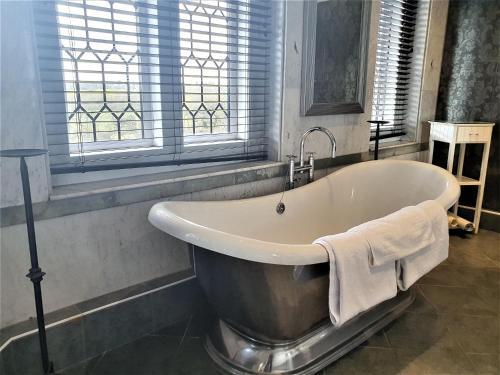 Nuthurst Grange Country House Hotel & Restaurant