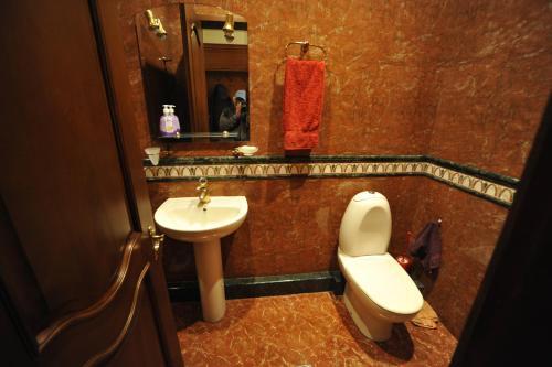 Apartment On Gia Chanturia Str 5