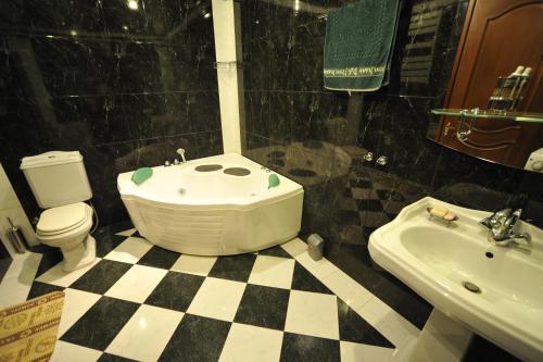 Apartment On Gia Chanturia Str 5