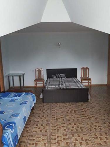 Hostal 103 Angisa Street Guest House