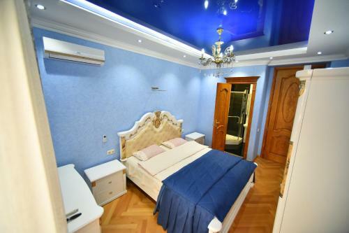 Lia's Apartment