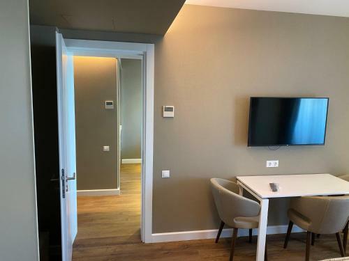 Gq Elite Apartments In Alliance Palace