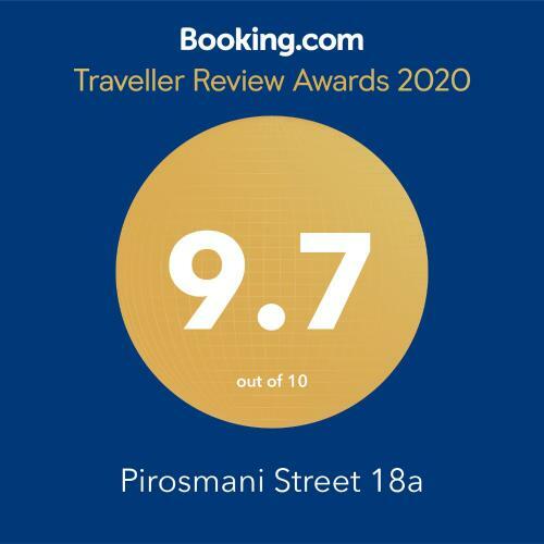 Apartamento Pirosmani Street 18a