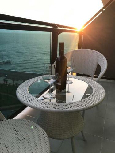 Sea View Apartments Orbi Beach Tower