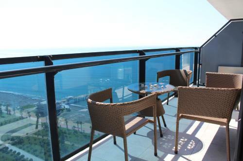 Black Sea View Apartment In Batumi Beach Tower