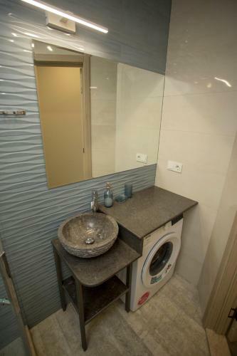 Nano's Exclusive Fashionable Apartment