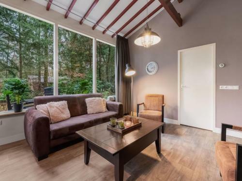 Comfortable Holiday Home In Epe With Hot Tub