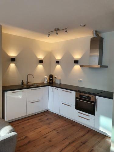 City Centre Apartment W/ Roofterrace & Wifi