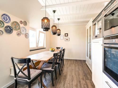 Relaxing Holiday Home In Hellendoorn With Garden