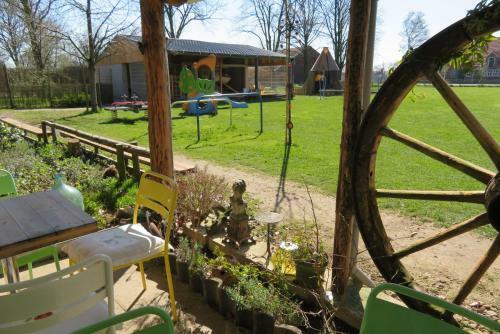 Bed & Breakfast De Buitenboel Bijons4