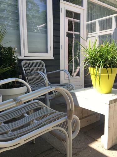 Bed & Breakfast de Tuinkamer-----priv� Diner Op de Kamer Mogelijk!!!
