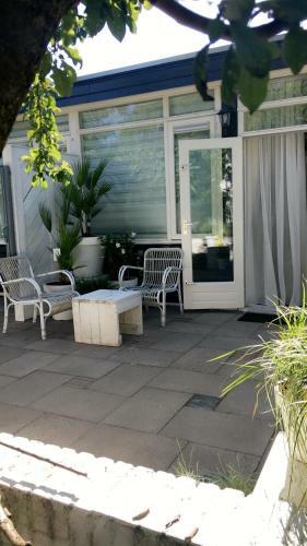 Bed & Breakfast de Tuinkamer-----priv� Diner Op de Kamer Mogelijk!!!