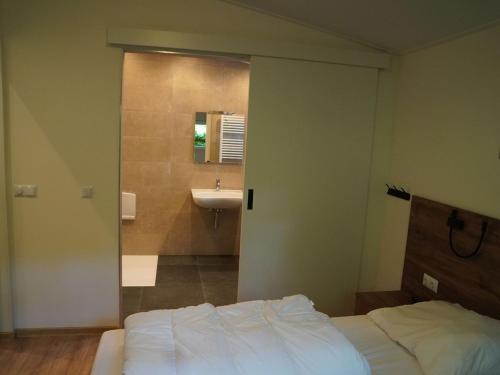 Spacious Chalet With Decorative Fireplace, Located On The Veluwe