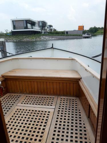Priv� B&B Motorsailer Rataplan
