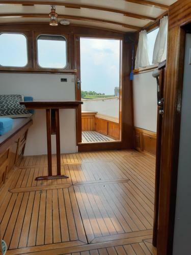 Priv� B&B Motorsailer Rataplan