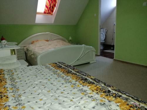 Hostal Hajnal Vend�gh�z