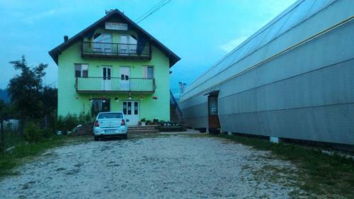 Hostal Baza Sportiva Adelina
