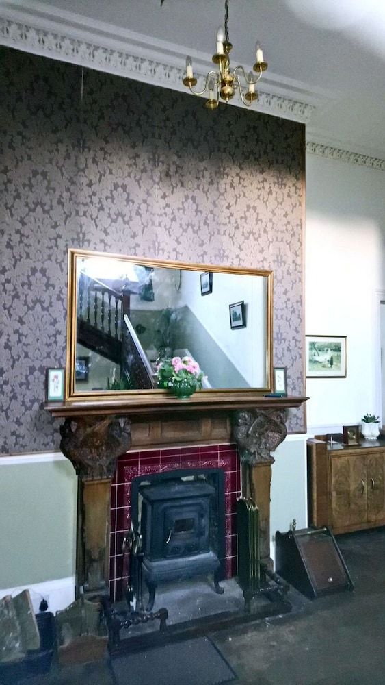 Hostal Heatherlie House Hotel
