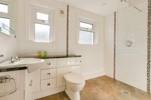 Bed & Breakfast Cumberland House Gatwick B & B