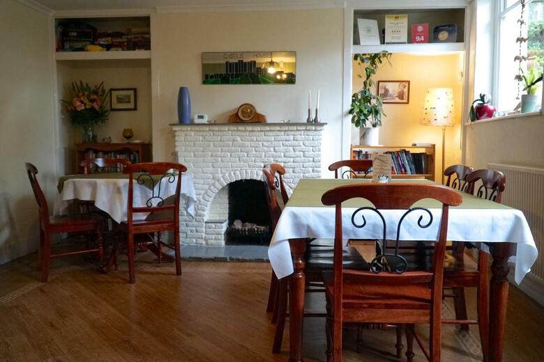 Hostal Castle House Guest House
